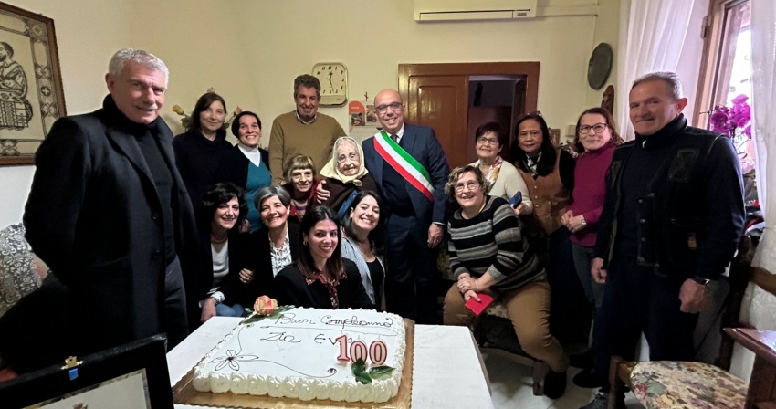 Oristano ha festeggiato la nuova centenaria Eva Dessì